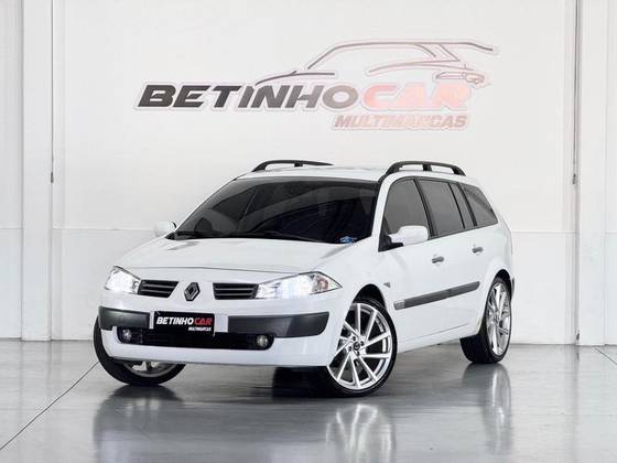 RENAULT MEGANE 1.6 DYNAMIQUE GRAND TOUR 16V FLEX 4P MANUAL RENAULT MEGANE 1.6 DYNAMIQUE GRAND TOUR 16V FLEX 4P MANUAL